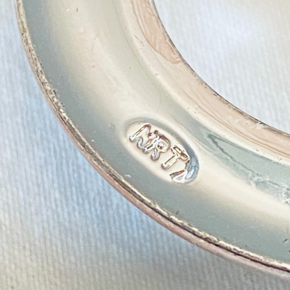 NRT Bib Choker Necklace Silver Tone Intertwined Rings And Ribbons - Picture 10 of 10